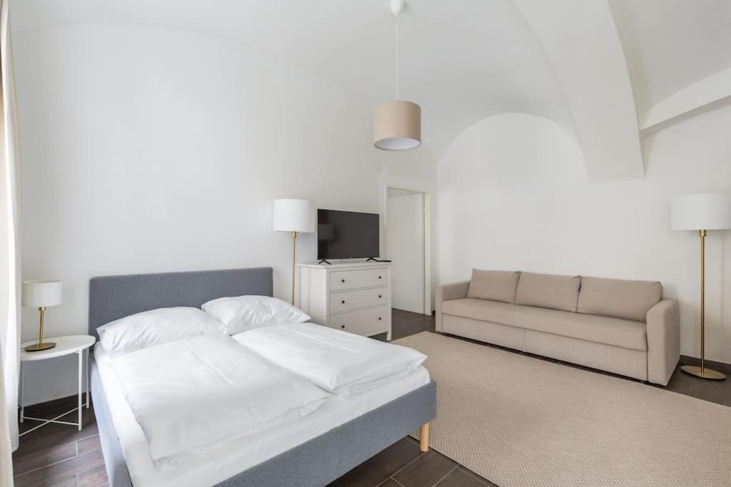 Апартаменты Free Parking I 500 Mbit Wifi I Kingsize Bed Вена Экстерьер фото